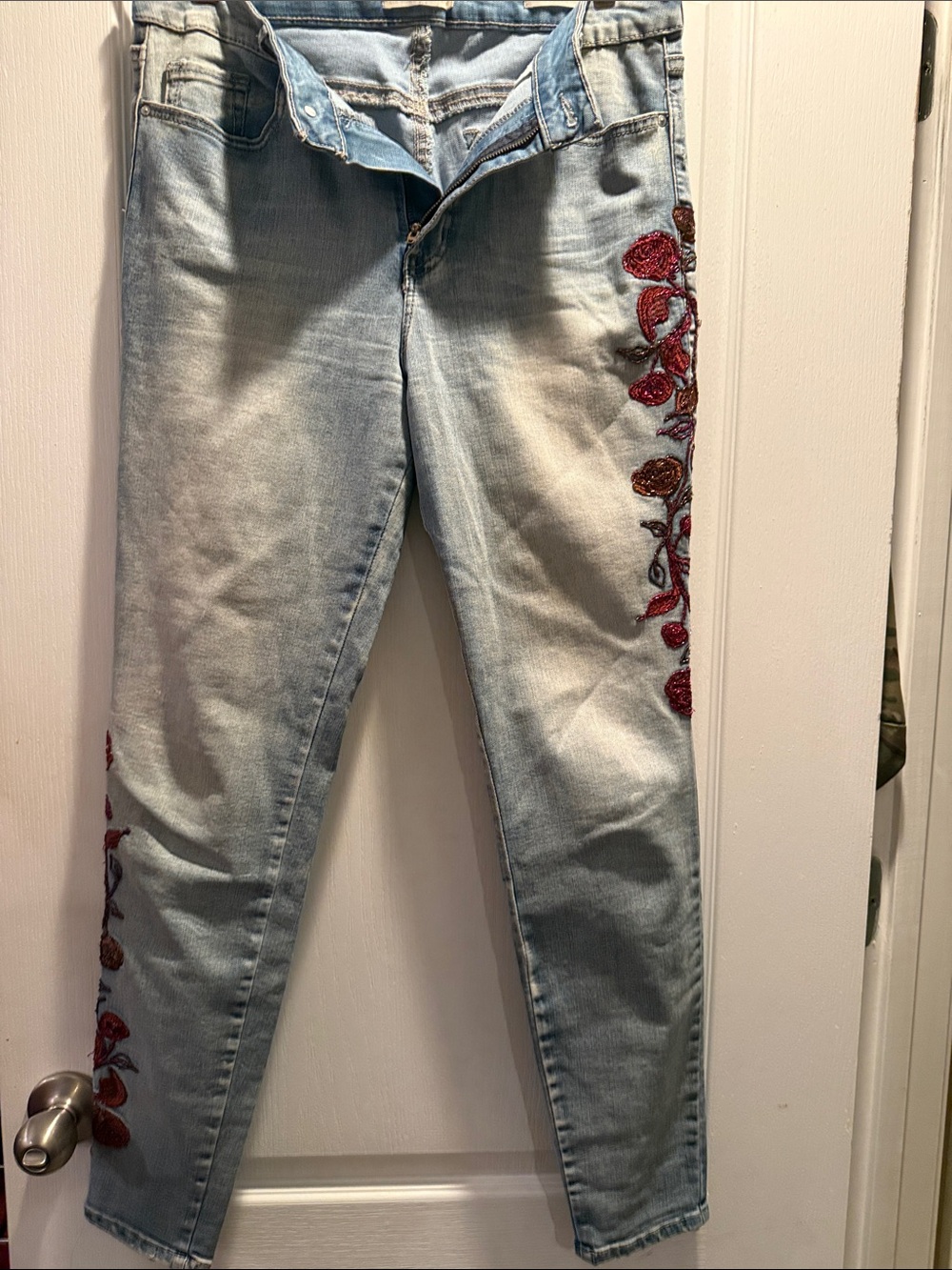 Jessica Simpson Light Wash Skinny Jeans with Red Floral Embroidery